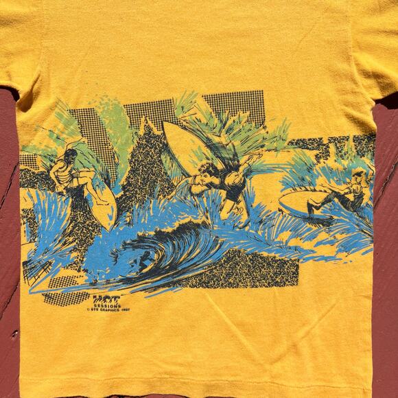 Vintage 80s Hot Sessions Surfing AOP T Shirt Yellow Blue Single Stitch Baby Tee - Picture 8 of 11